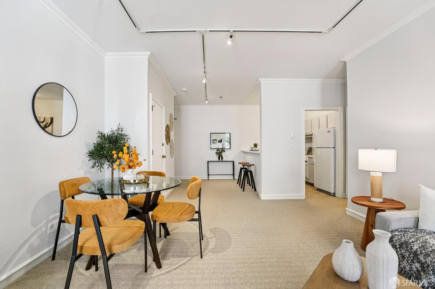 Photo #11: 426123339 Listing: Photo #11