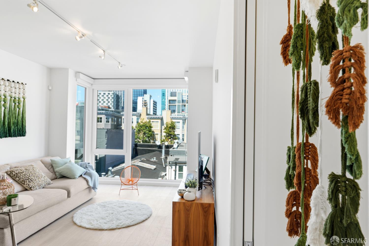 Photo #24: 426123291 Listing: Photo #24