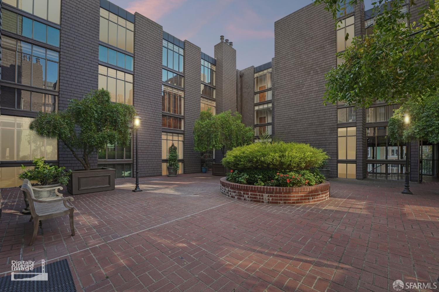 Photo #42: 426123339 Listing: Photo #42