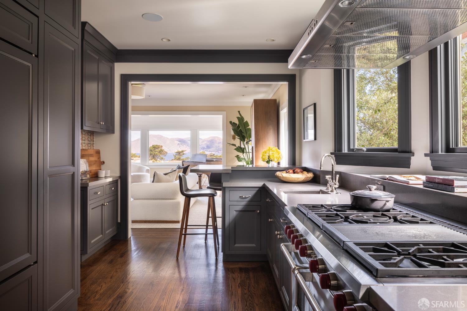 Detail Gallery Image 6 of 36 For 2206 Lake St, San Francisco,  CA 94121 - 4 Beds | 3/1 Baths