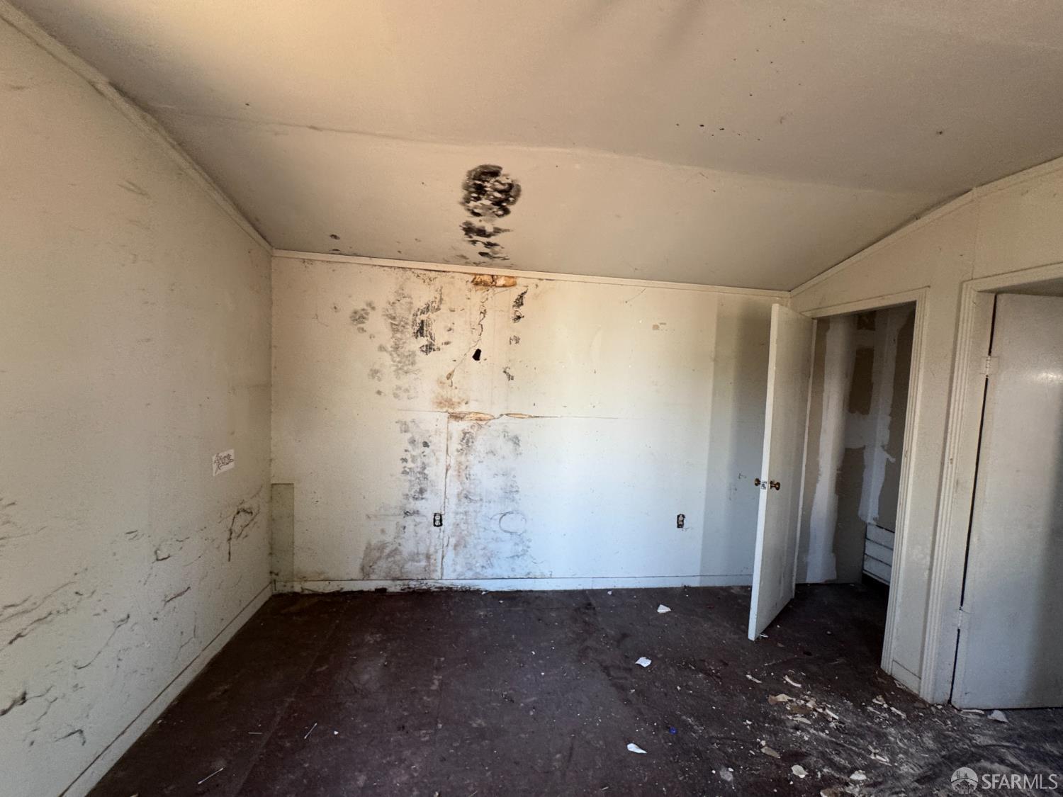 Detail Gallery Image 30 of 33 For 563 Durant Ave, San Leandro,  CA 94577 - 2 Beds | 1 Baths