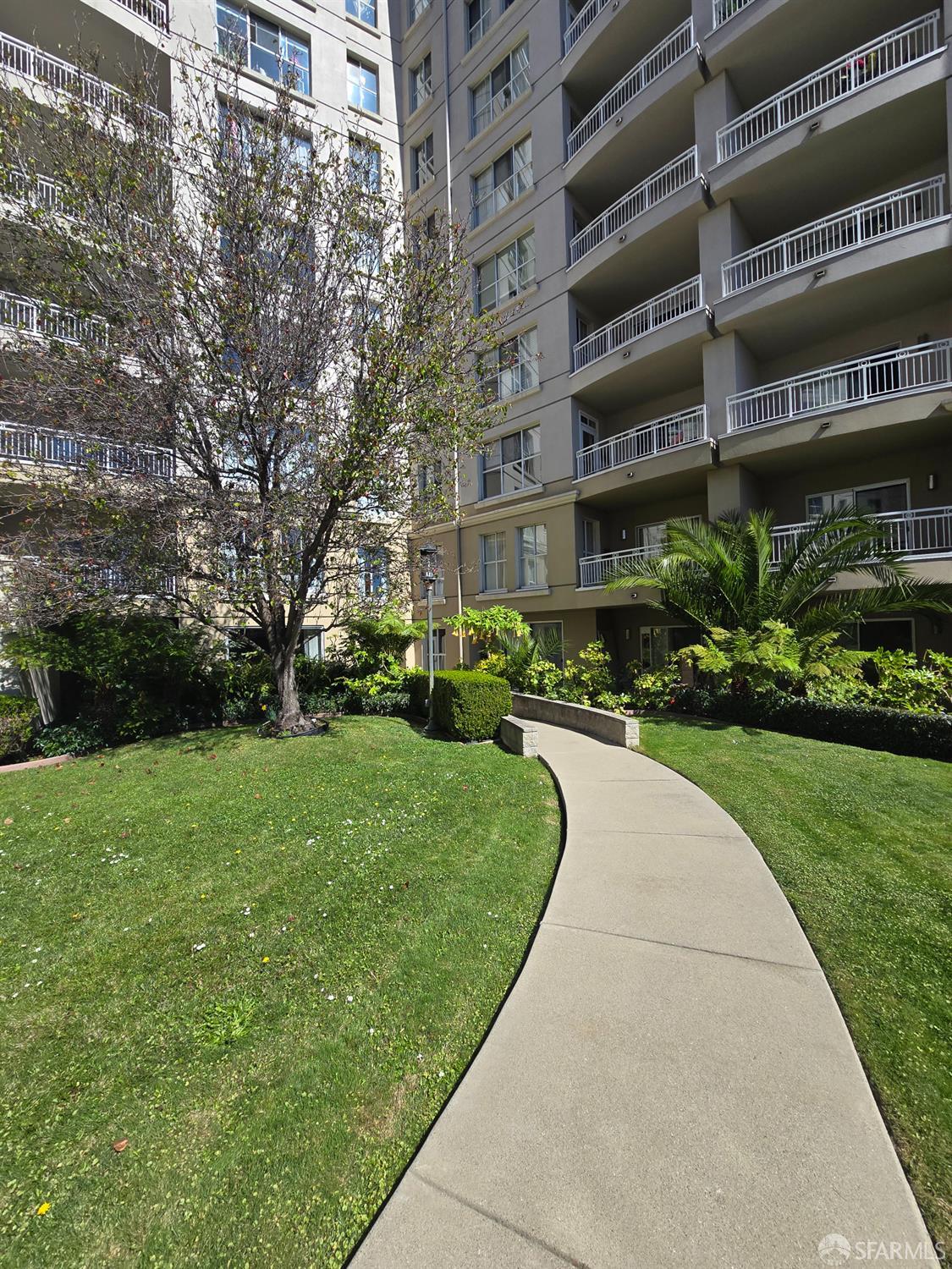 Photo #13: 426123644 Listing: Photo #13