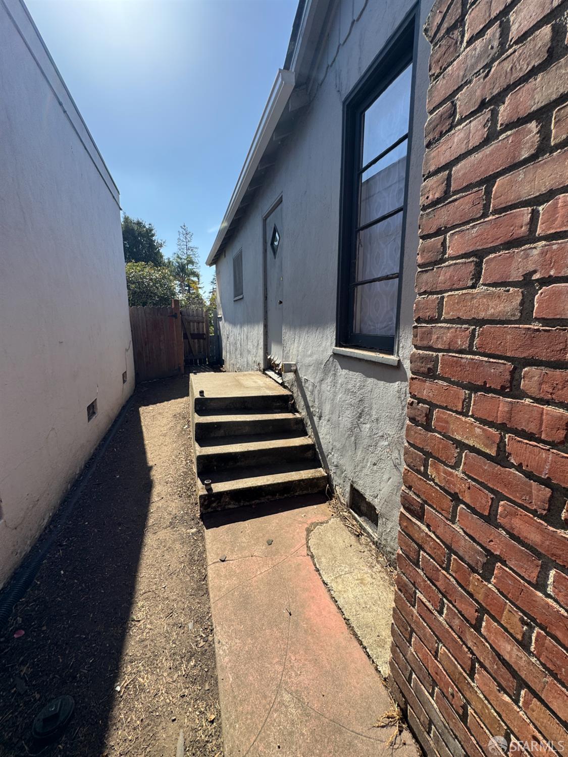 Detail Gallery Image 20 of 33 For 563 Durant Ave, San Leandro,  CA 94577 - 2 Beds | 1 Baths