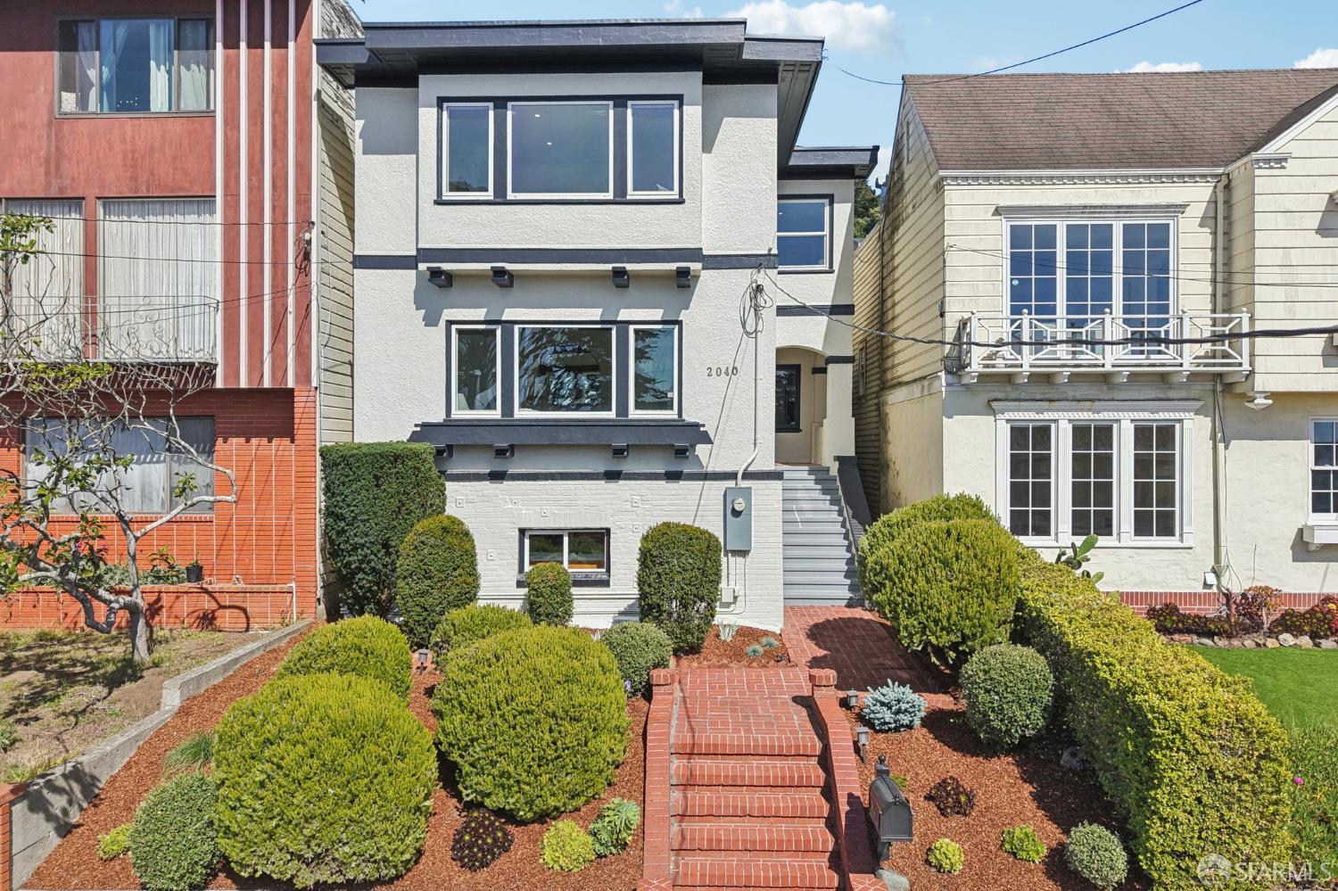 Front Image Thumbnail for SF426108696