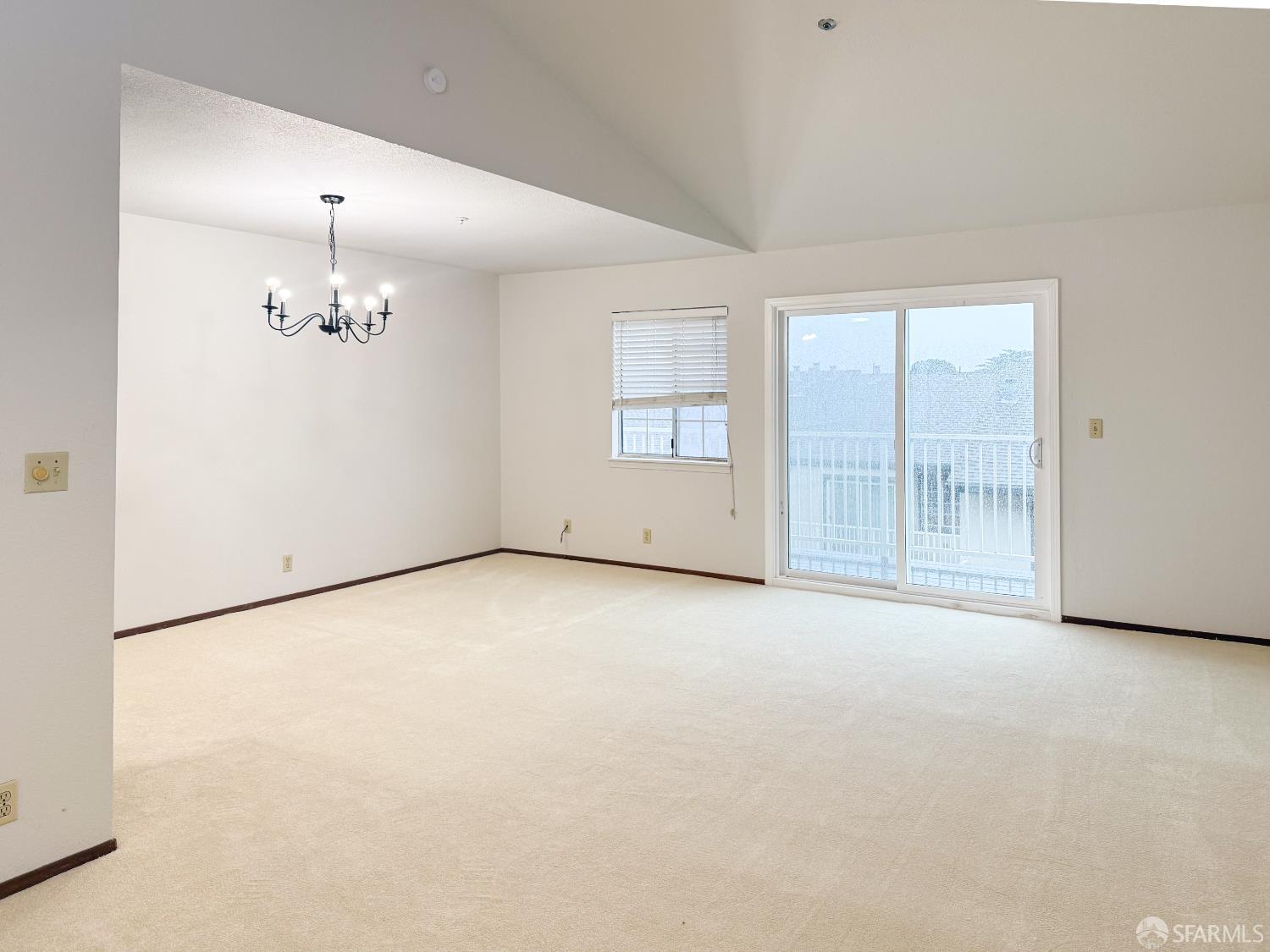 Photo #12: 426119464 Listing: Photo #12