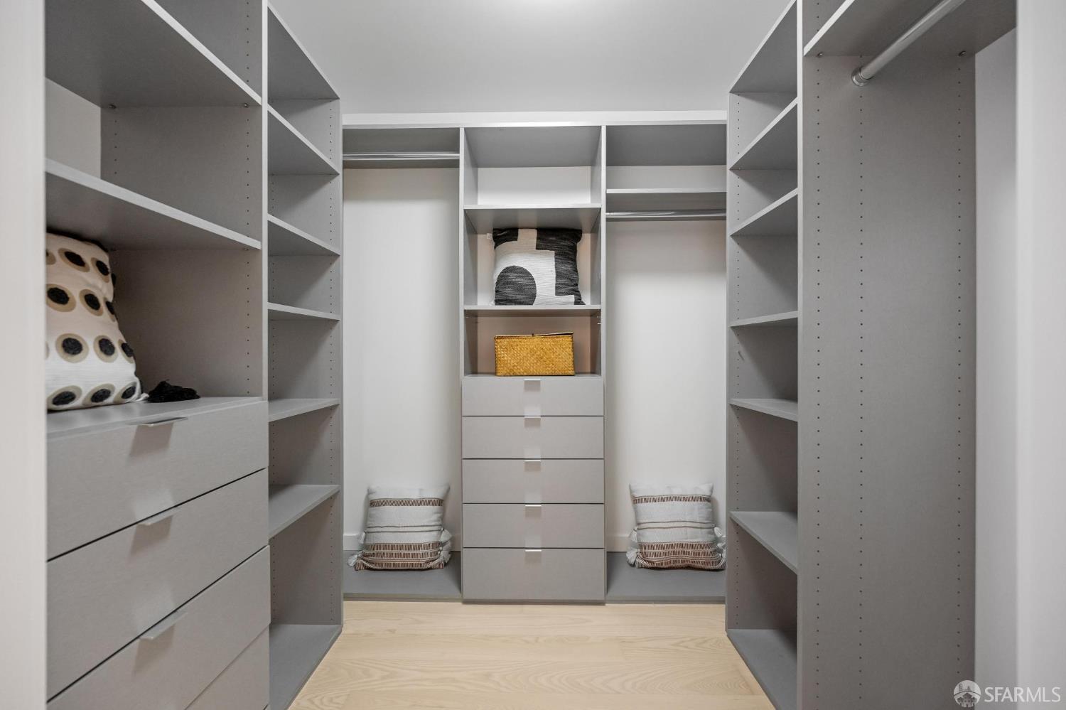 Photo #24: 426121930 Listing: Photo #24