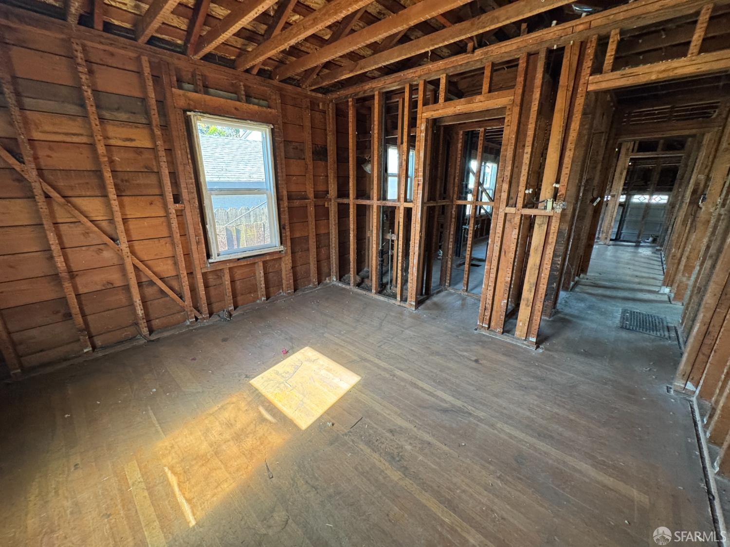 Detail Gallery Image 13 of 33 For 563 Durant Ave, San Leandro,  CA 94577 - 2 Beds | 1 Baths