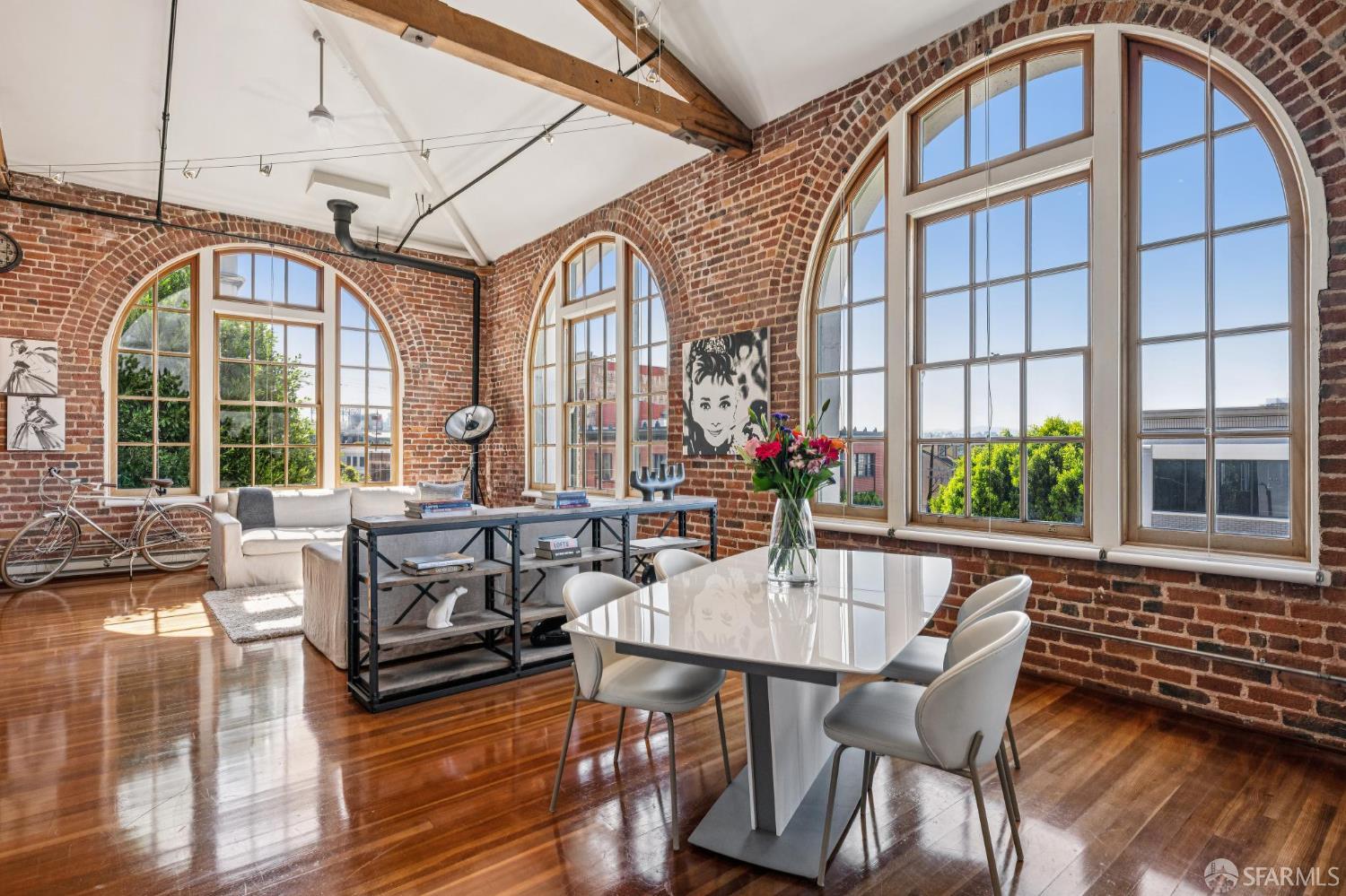 Front Image Thumbnail for SF426123691