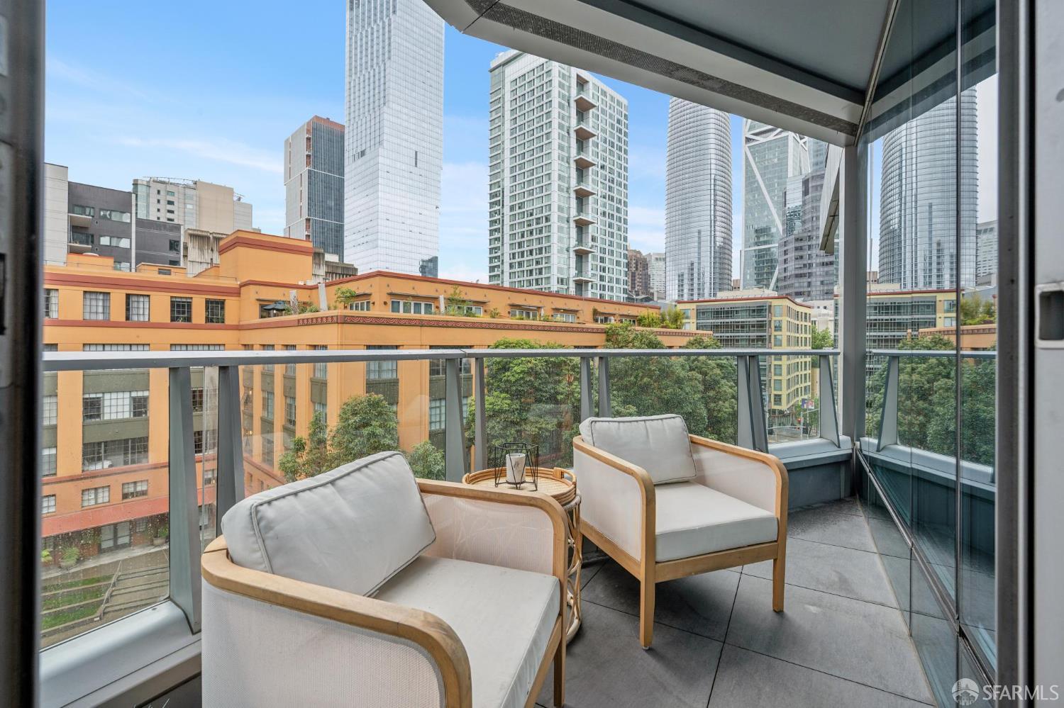 Photo #8: 426121930 Listing: Photo #8