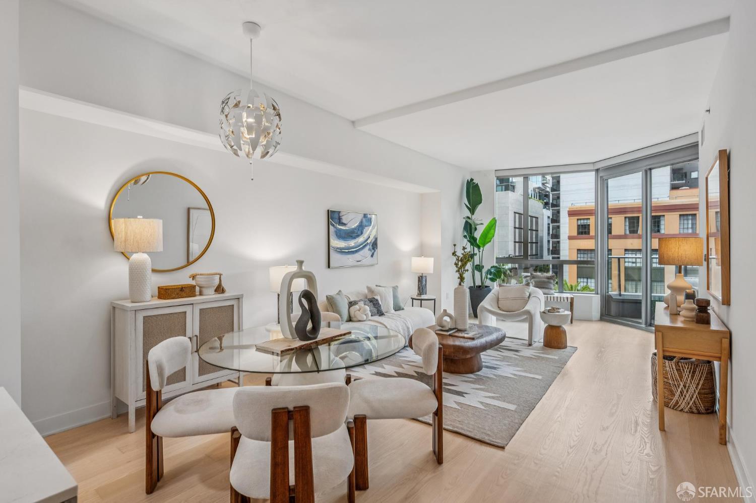 Photo #4: 426121930 Listing: Photo #4