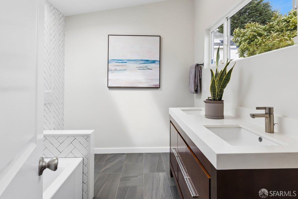 Photo #36: 426123796 Listing: Photo #36