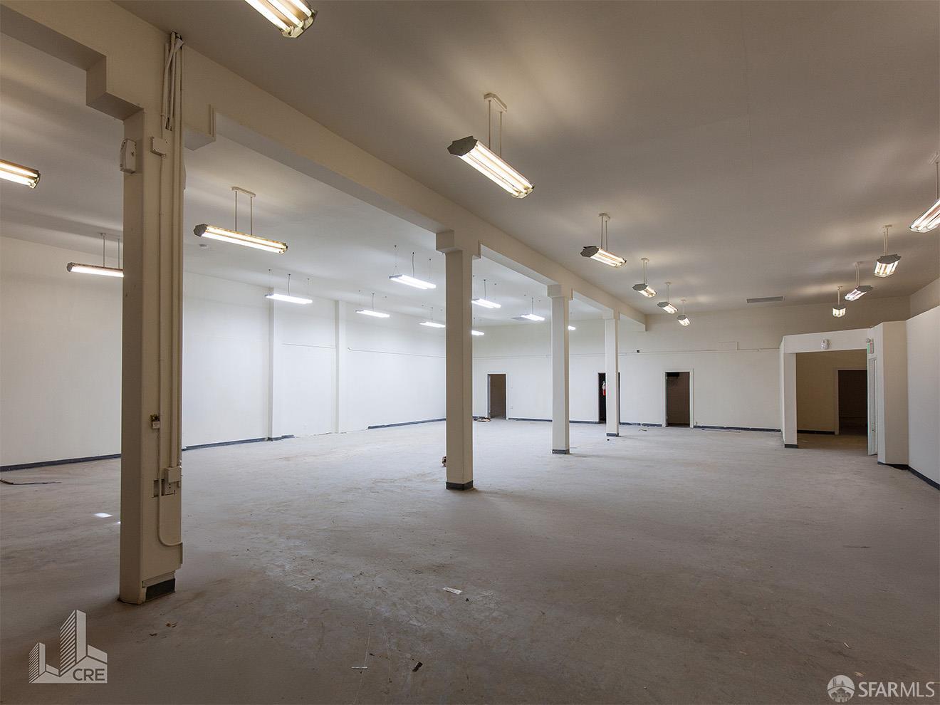 Detail Gallery Image 5 of 7 For 820 Clement St, San Francisco,  CA 94118 - – Beds | – Baths