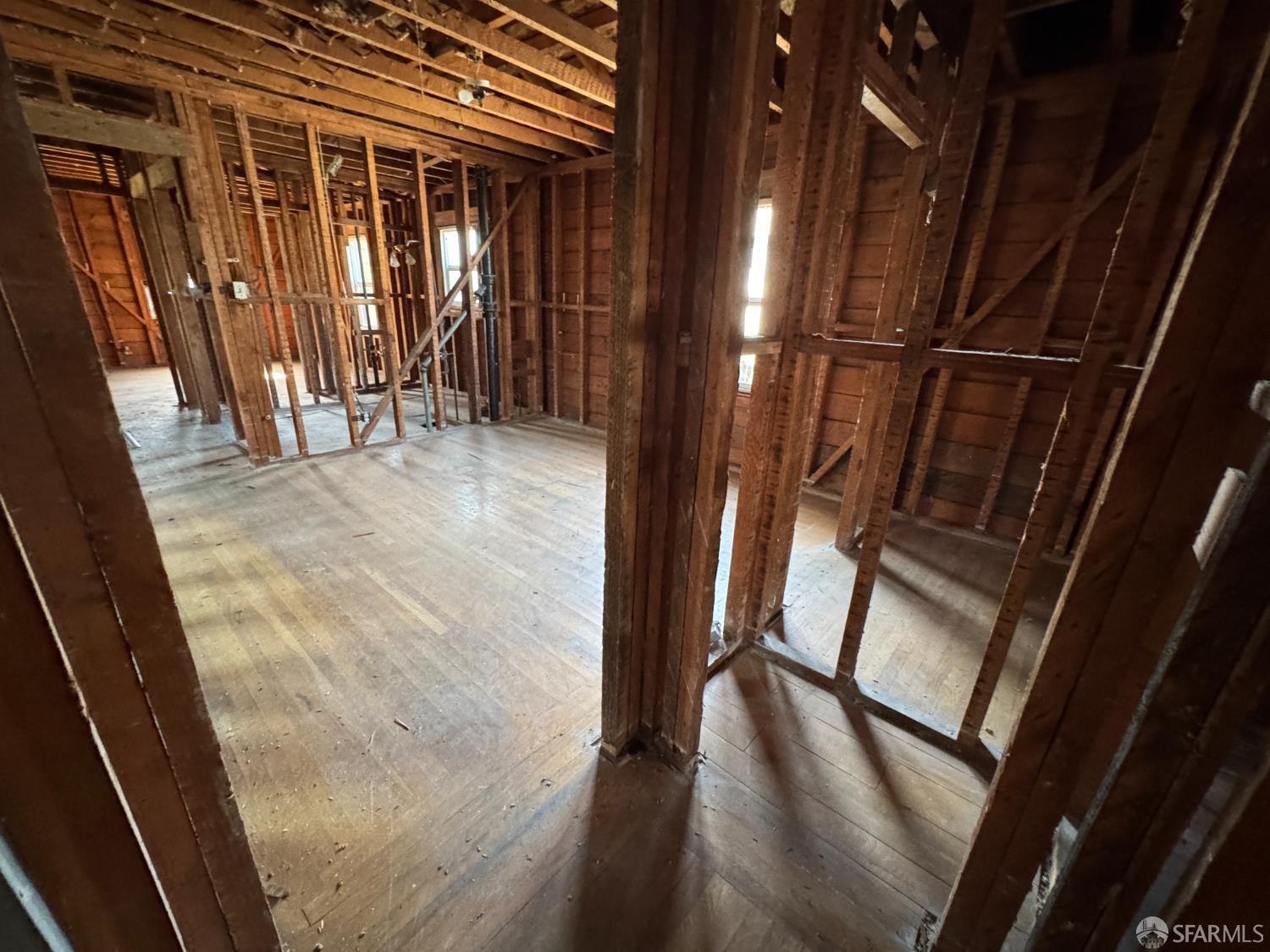 Detail Gallery Image 7 of 33 For 563 Durant Ave, San Leandro,  CA 94577 - 2 Beds | 1 Baths