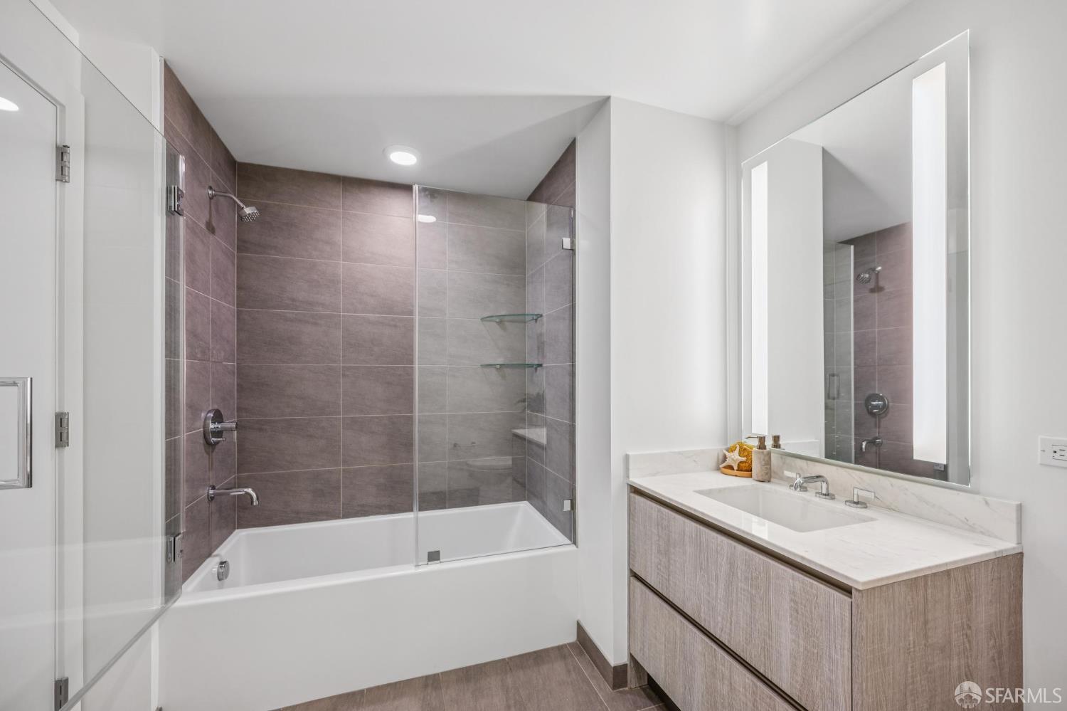 Photo #29: 426121930 Listing: Photo #29