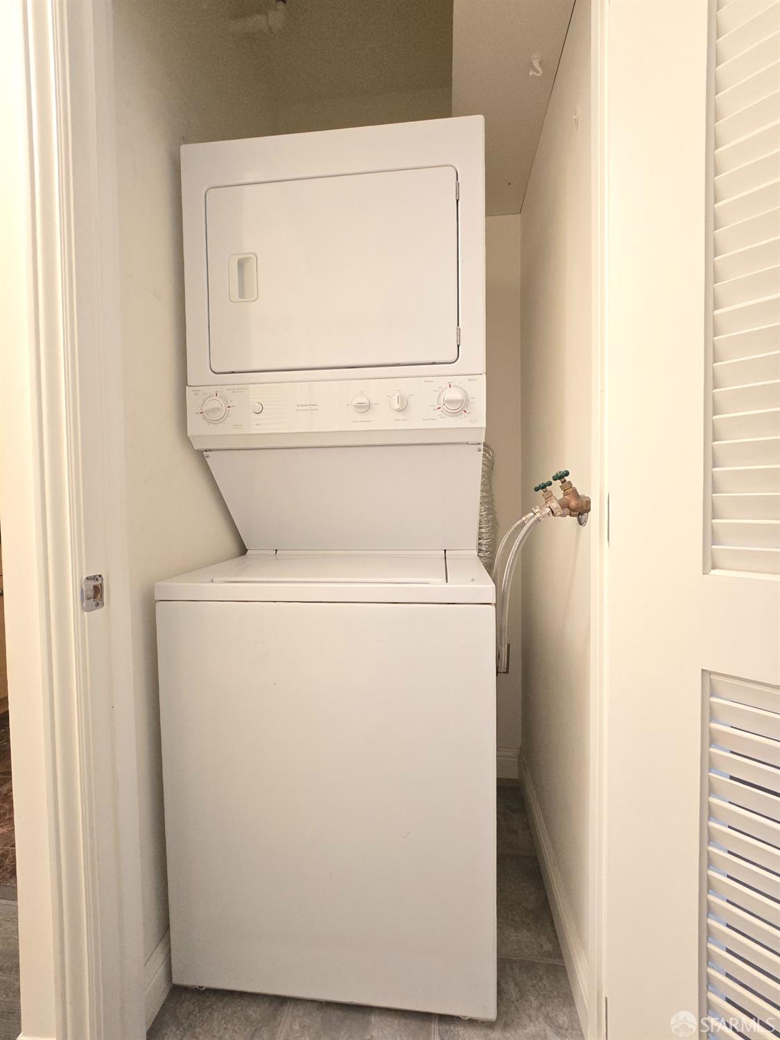 Photo #7: 426123644 Listing: Photo #7