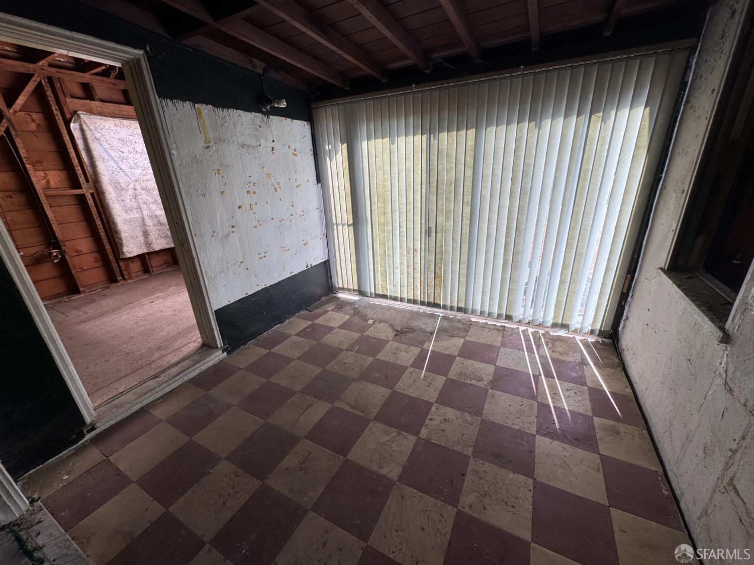 Detail Gallery Image 14 of 33 For 563 Durant Ave, San Leandro,  CA 94577 - 2 Beds | 1 Baths