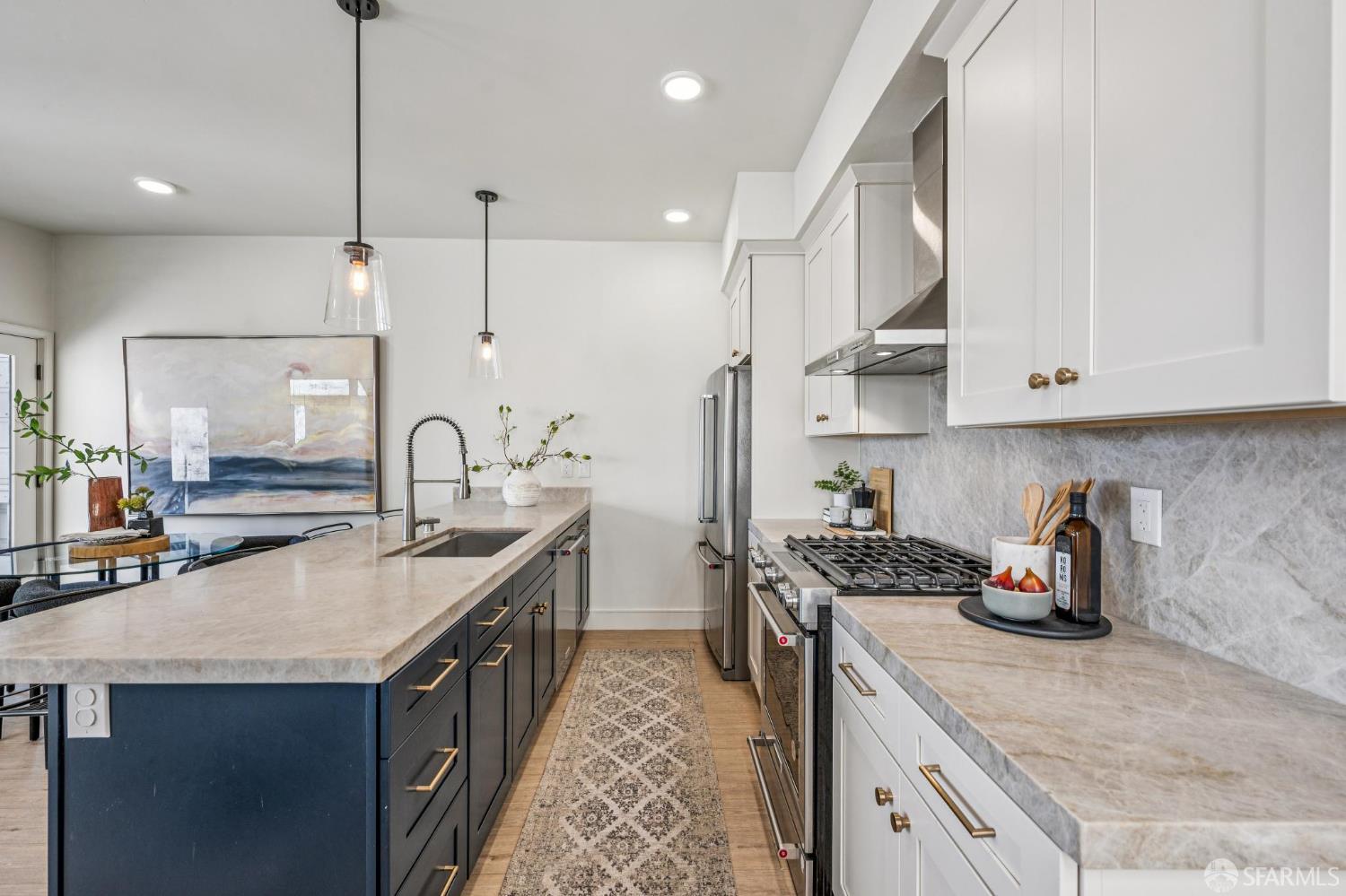 Photo #13: 426123667 Listing: Photo #13