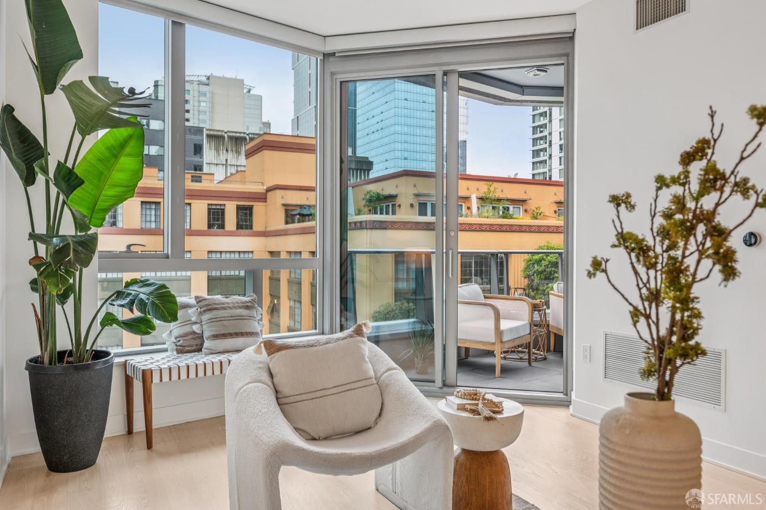 Photo #6: 426121930 Listing: Photo #6