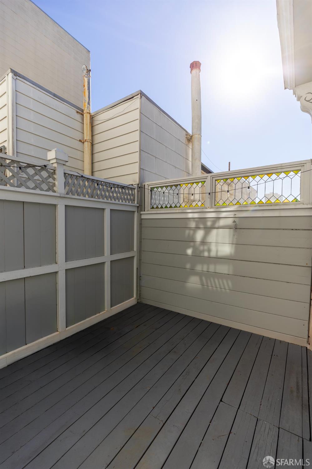 Detail Gallery Image 11 of 13 For 24 Windsor Pl, San Francisco,  CA 94133 - – Beds | – Baths