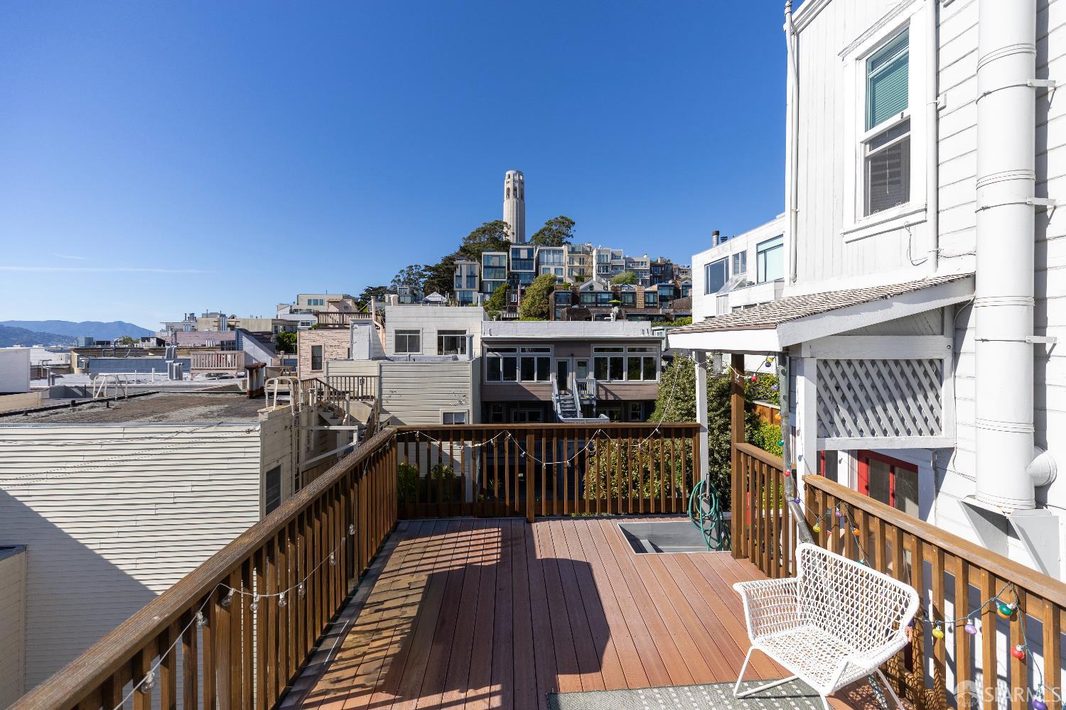 Detail Gallery Image 10 of 13 For 24 Windsor Pl, San Francisco,  CA 94133 - – Beds | – Baths