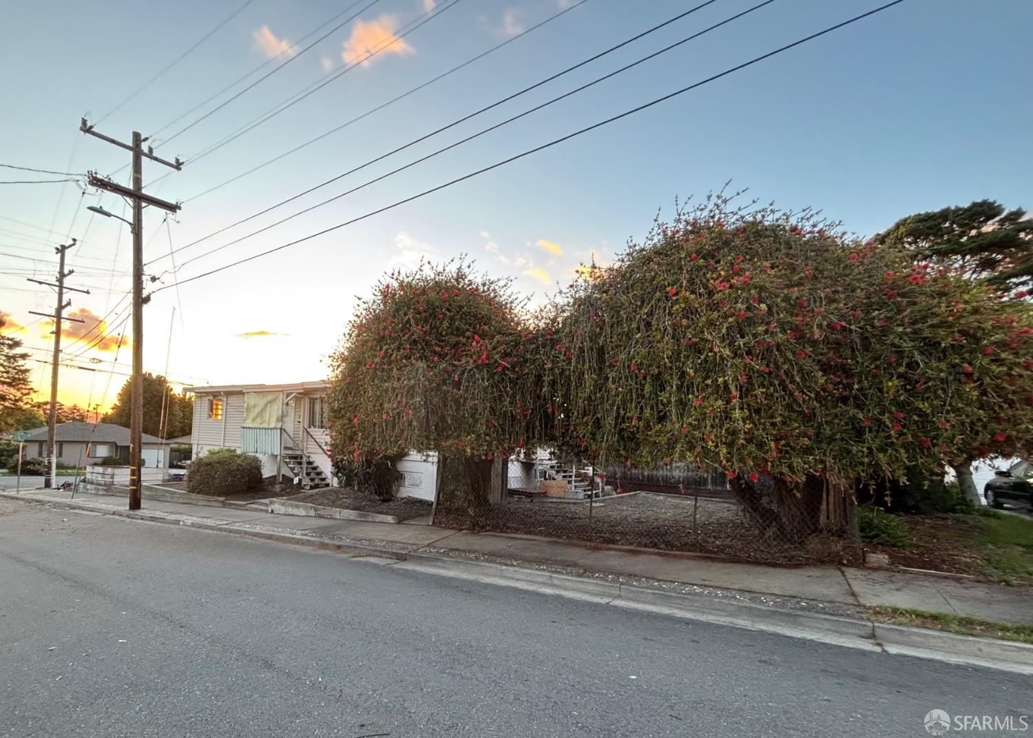 Front Image Thumbnail for SF426123960