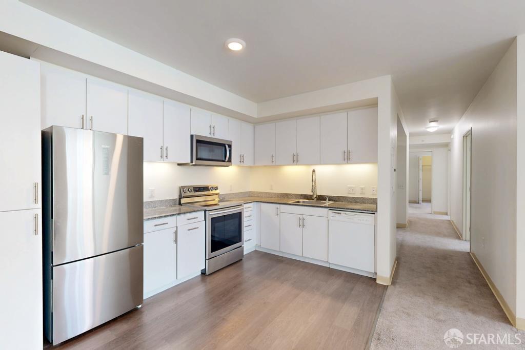 Photo #9: 426123094 Listing: Photo #9