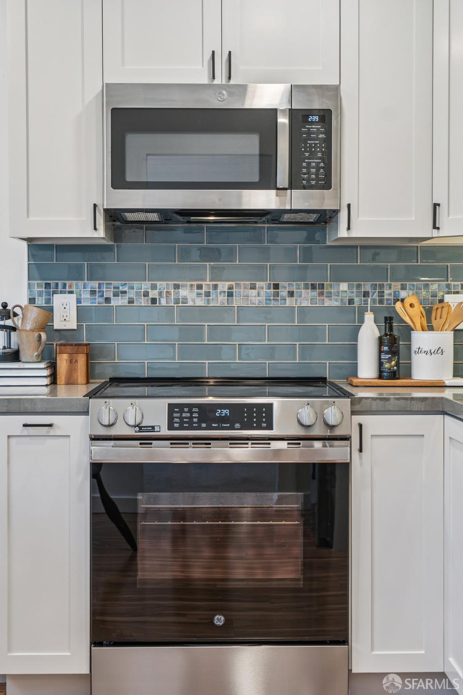 Detail Gallery Image 29 of 54 For 4125 24th St #4,  San Francisco,  CA 94114 - 2 Beds | 1 Baths