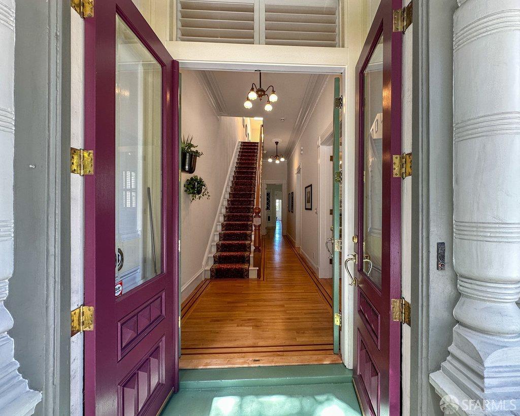 Detail Gallery Image 5 of 74 For 1150 Haight St, San Francisco,  CA 94117 - 4 Beds | 3/1 Baths