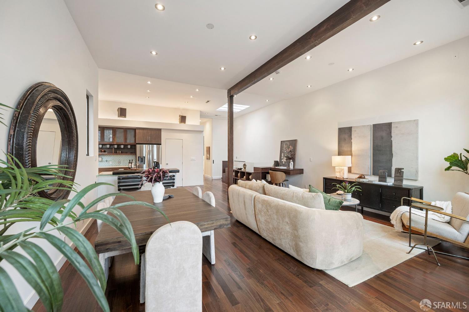 Photo #17: 426119762 Listing: Photo #17