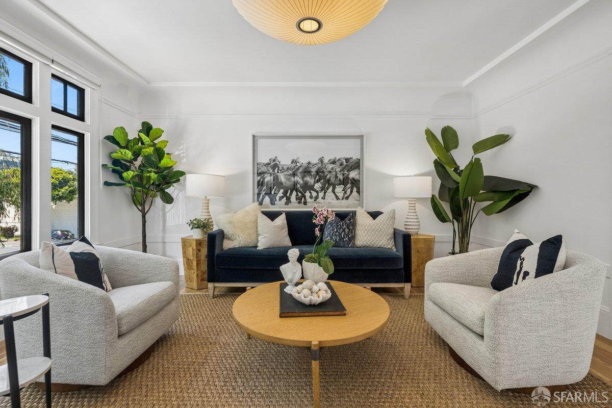 Front Image Thumbnail for SF426123438