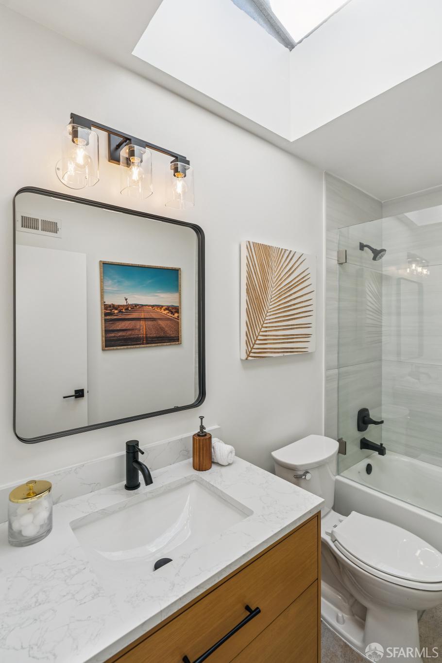 Detail Gallery Image 43 of 54 For 4125 24th St #4,  San Francisco,  CA 94114 - 2 Beds | 1 Baths