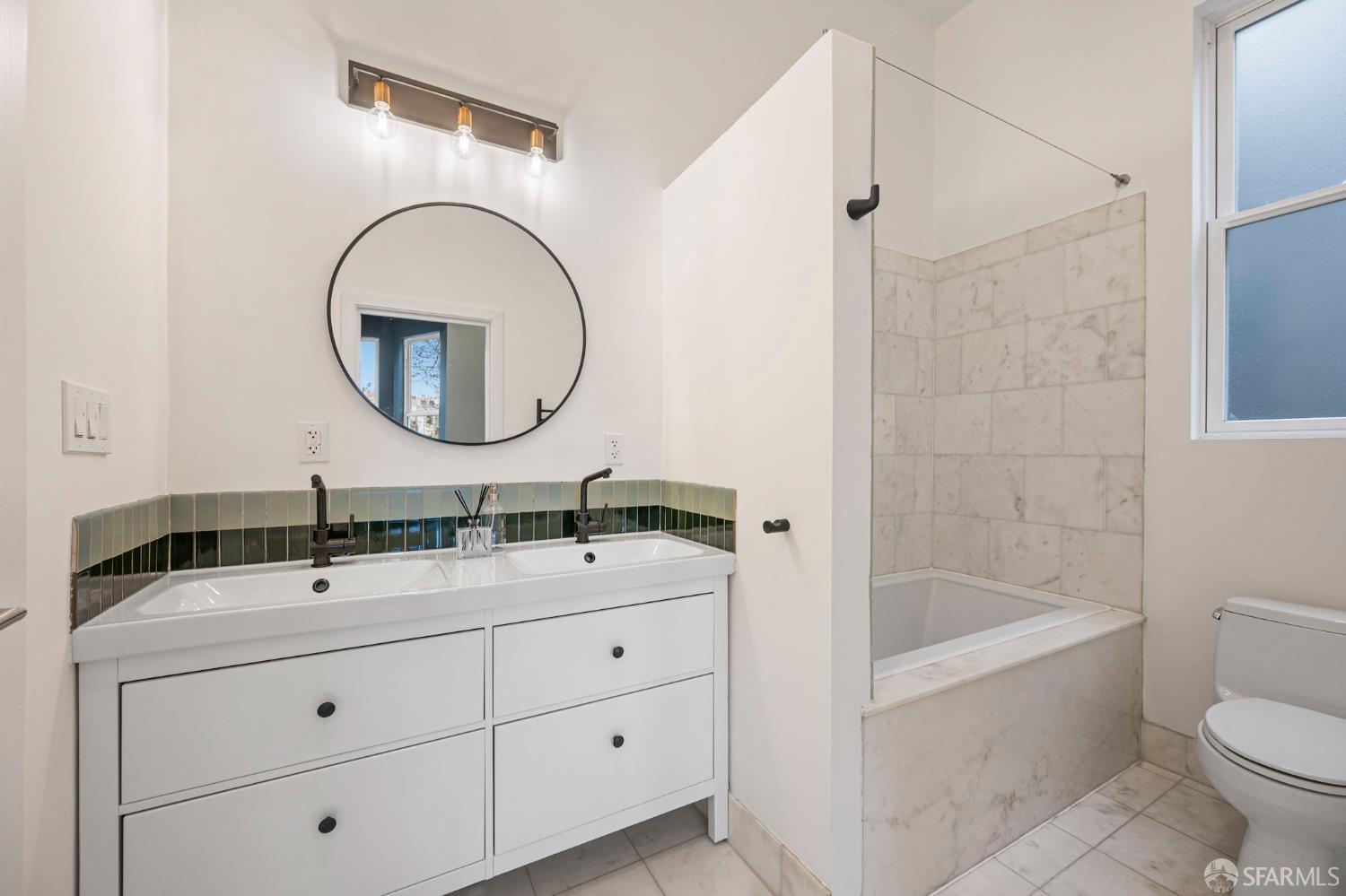 Photo #34: 426119762 Listing: Photo #34