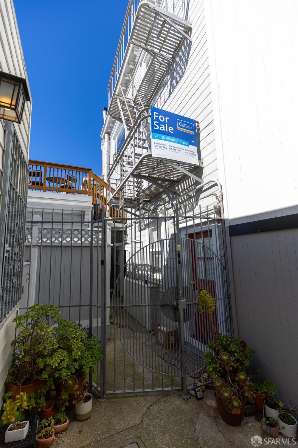 Detail Gallery Image 12 of 13 For 24 Windsor Pl, San Francisco,  CA 94133 - – Beds | – Baths