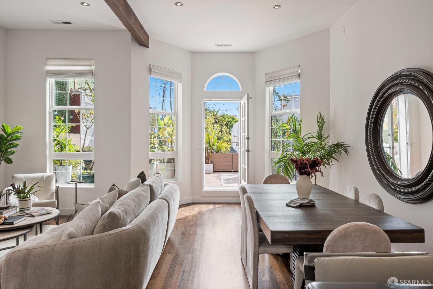 Photo #8: 426119762 Listing: Photo #8