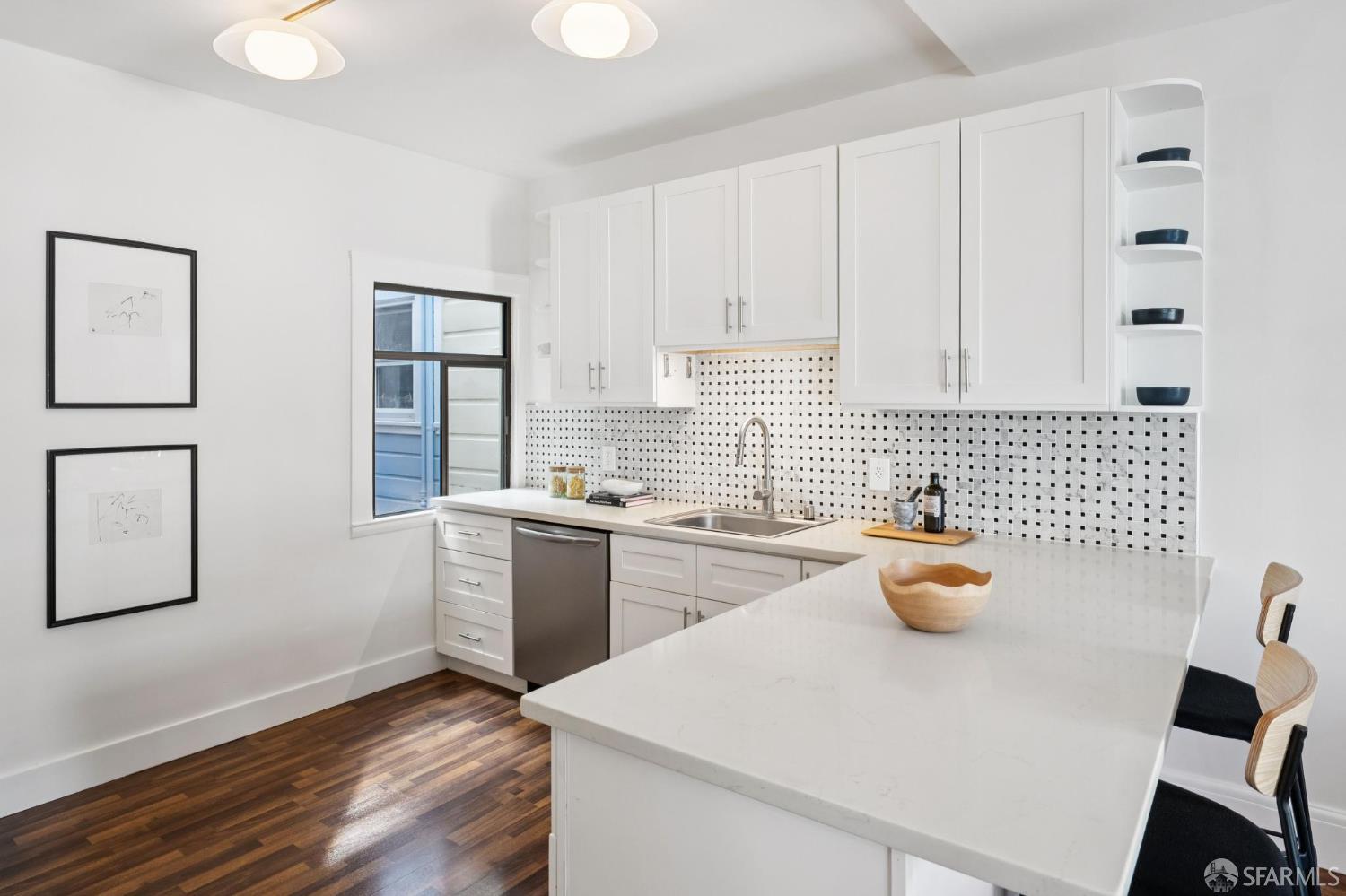 Photo #15: 426124307 Listing: Photo #15