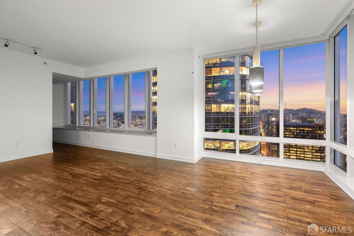 Photo #7: 426123351 Listing: Photo #7