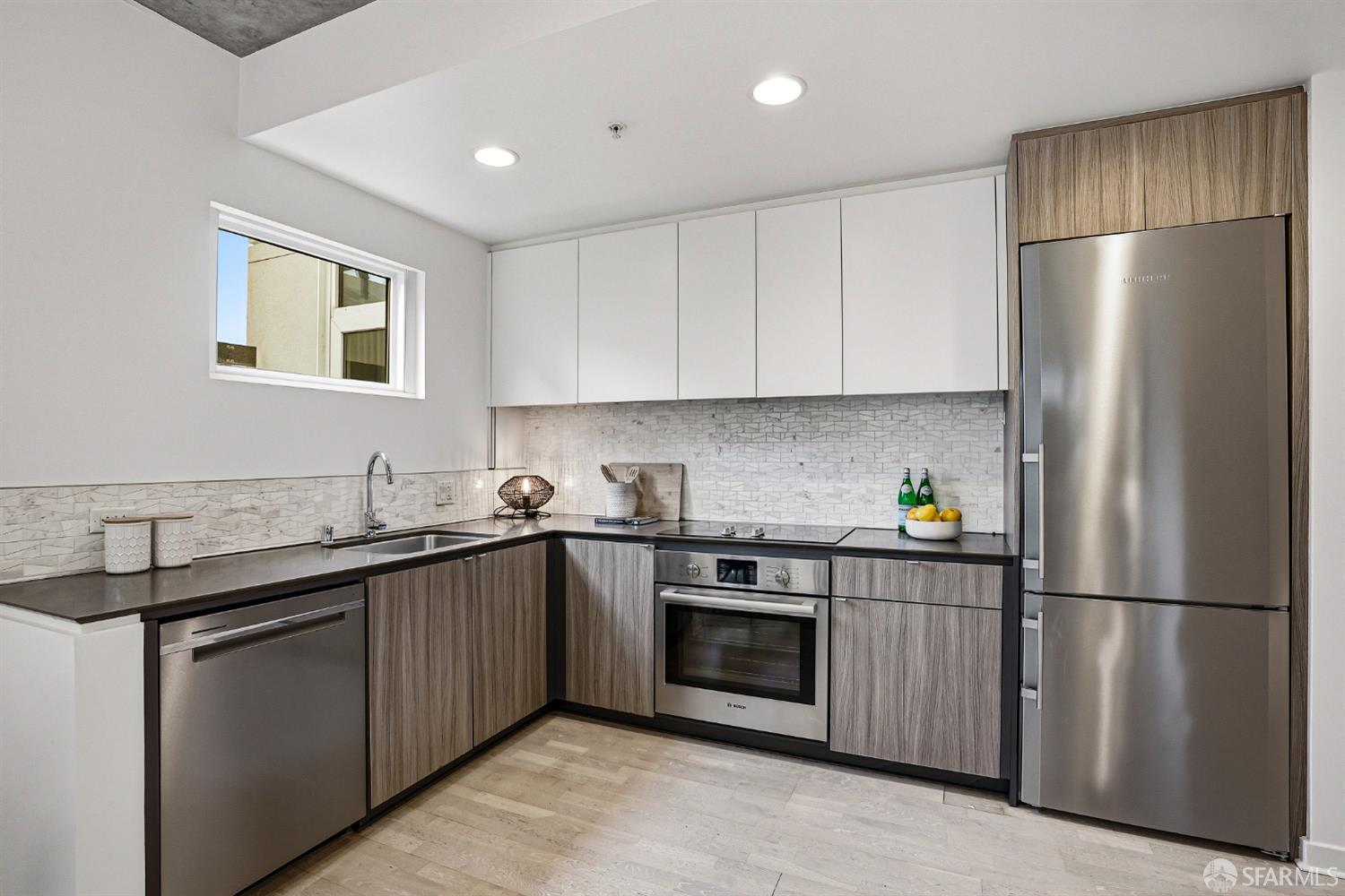 Photo #4: 426124573 Listing: Photo #4