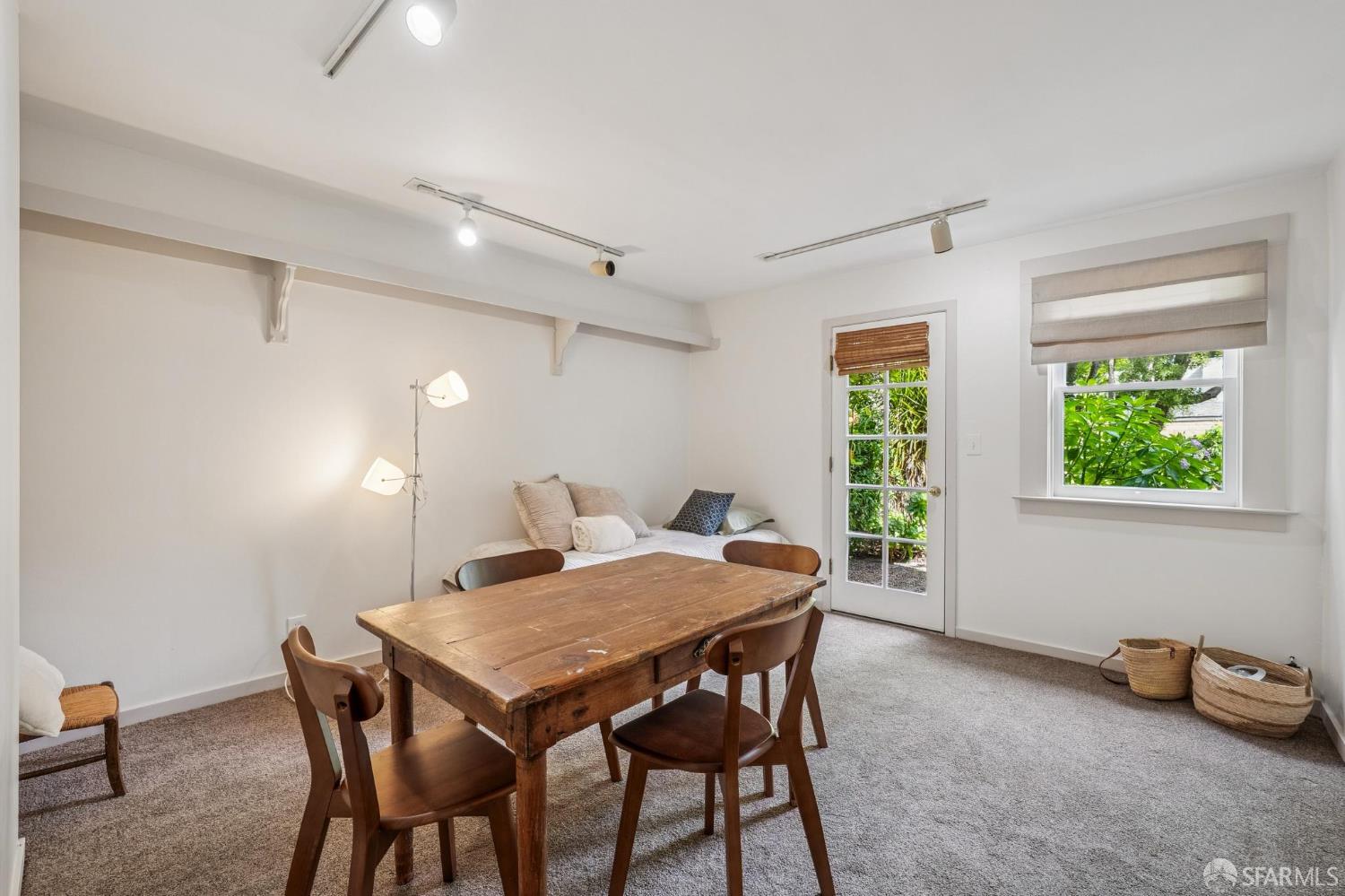 Photo #42: 426124358 Listing: Photo #42