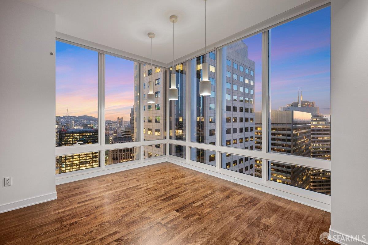 Photo #8: 426123351 Listing: Photo #8