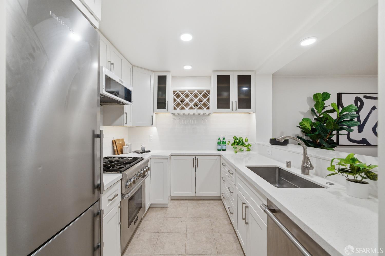 Photo #5: 426124394 Listing: Photo #5