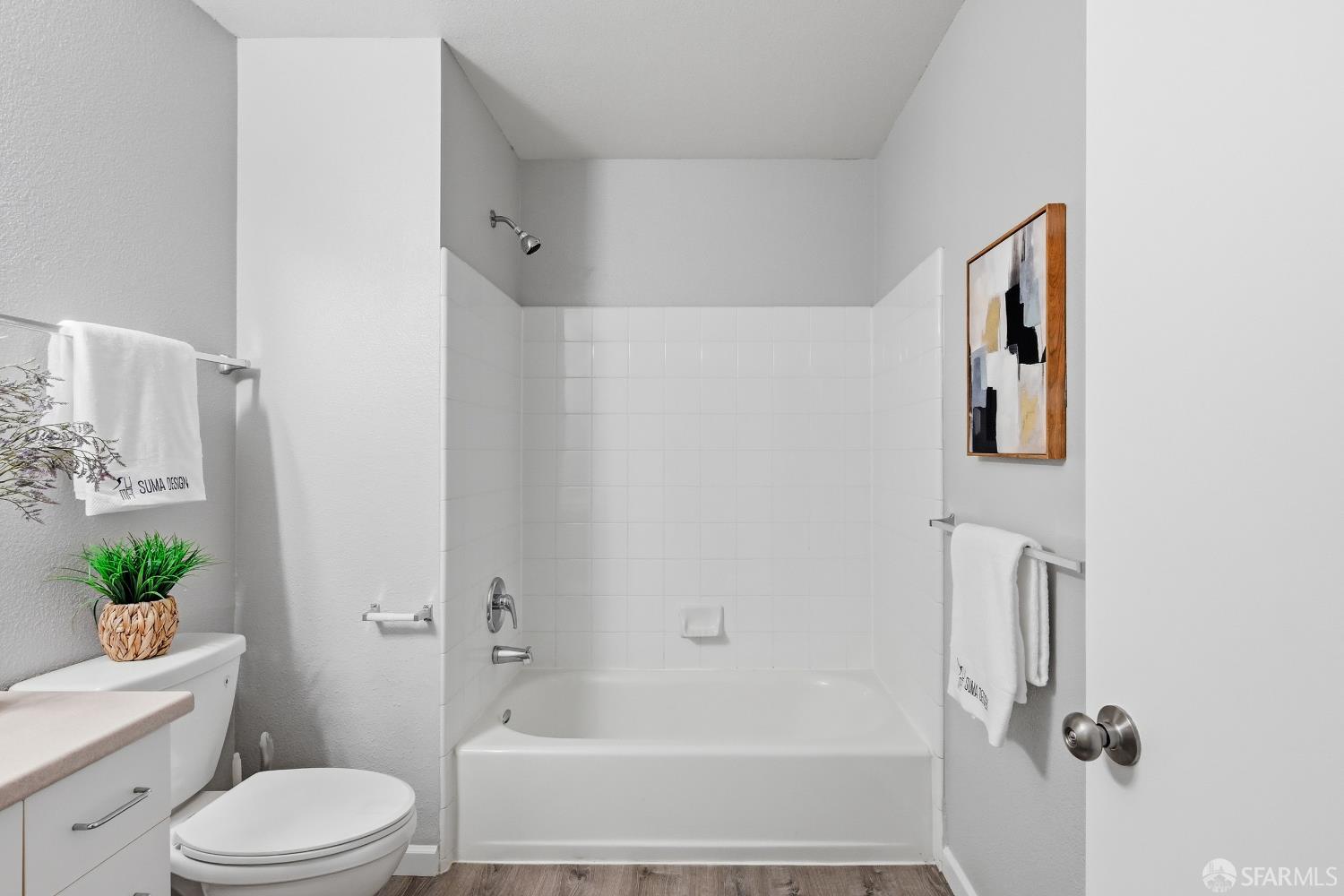 Photo #14: 426124347 Listing: Photo #14