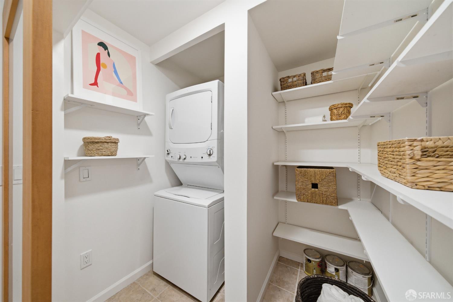 Photo #3: 426124394 Listing: Photo #3