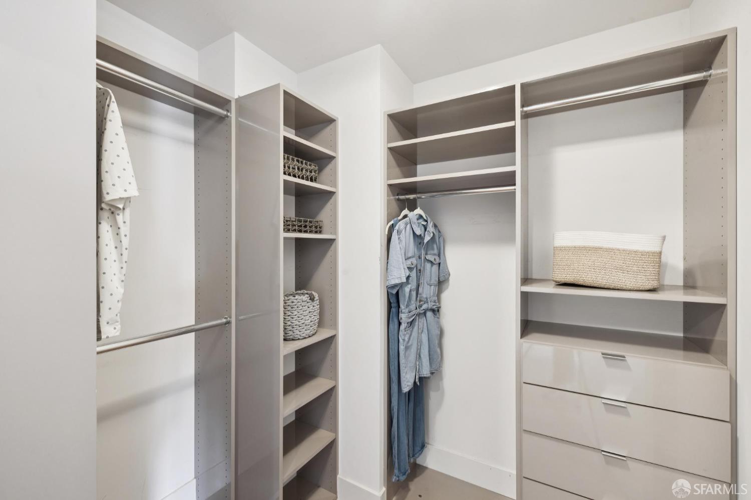 Photo #37: 426123540 Listing: Photo #37