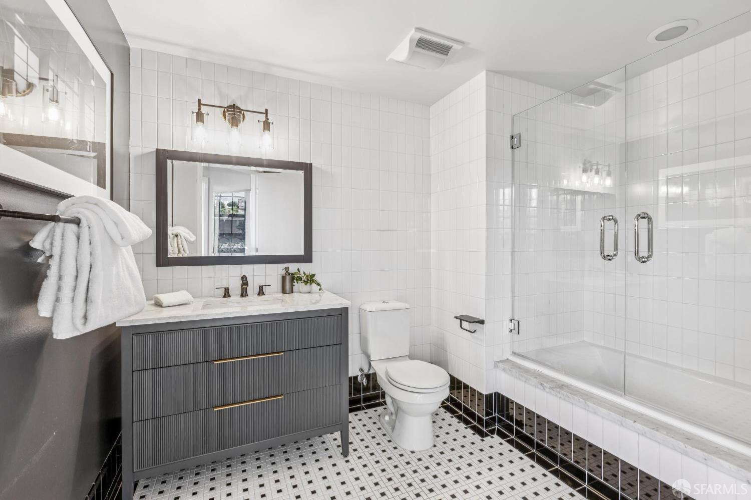 Photo #21: 426112677 Listing: Photo #21