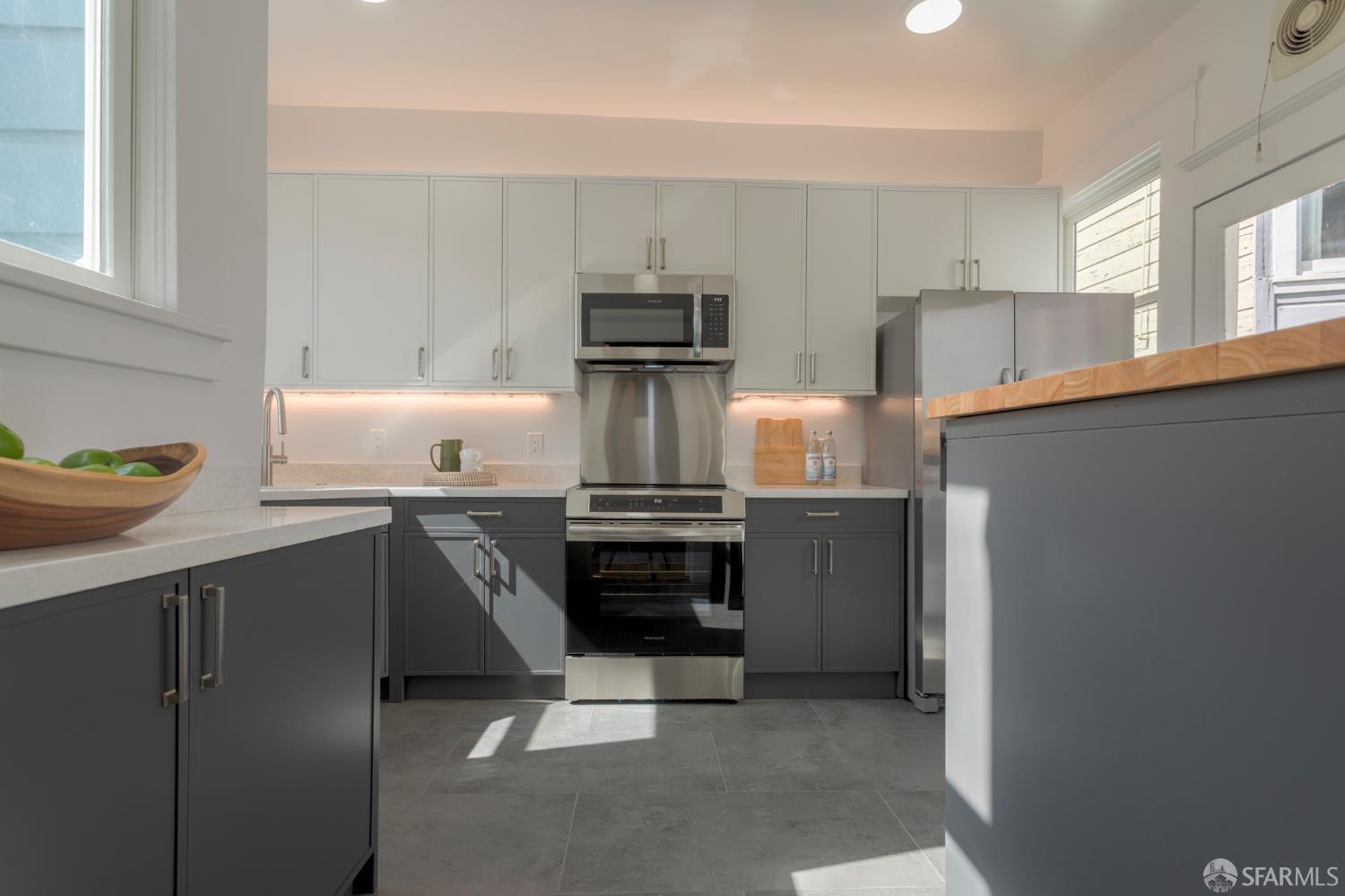 Photo #8: 426124383 Listing: Photo #8