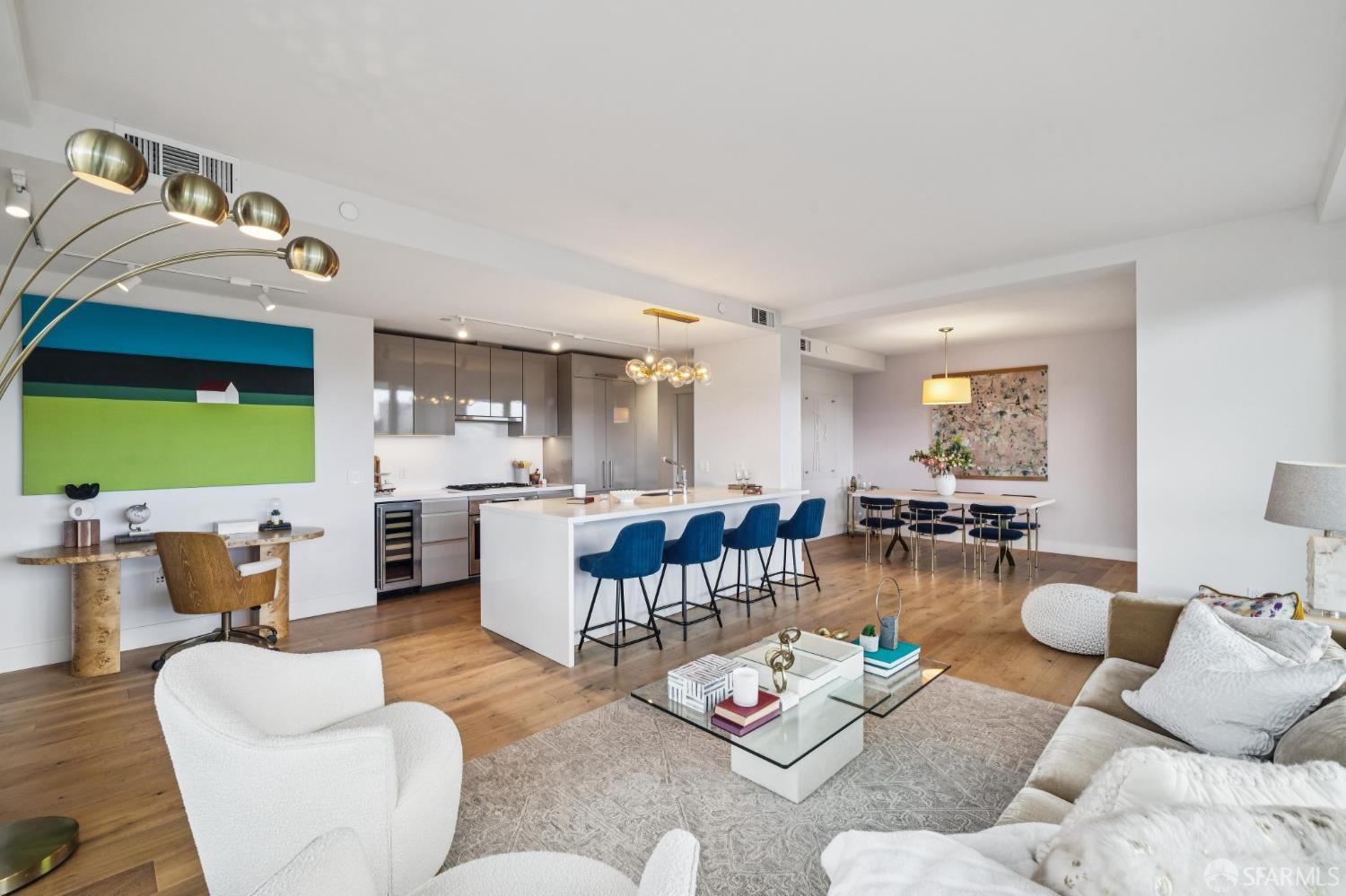 Photo #6: 426123540 Listing: Photo #6