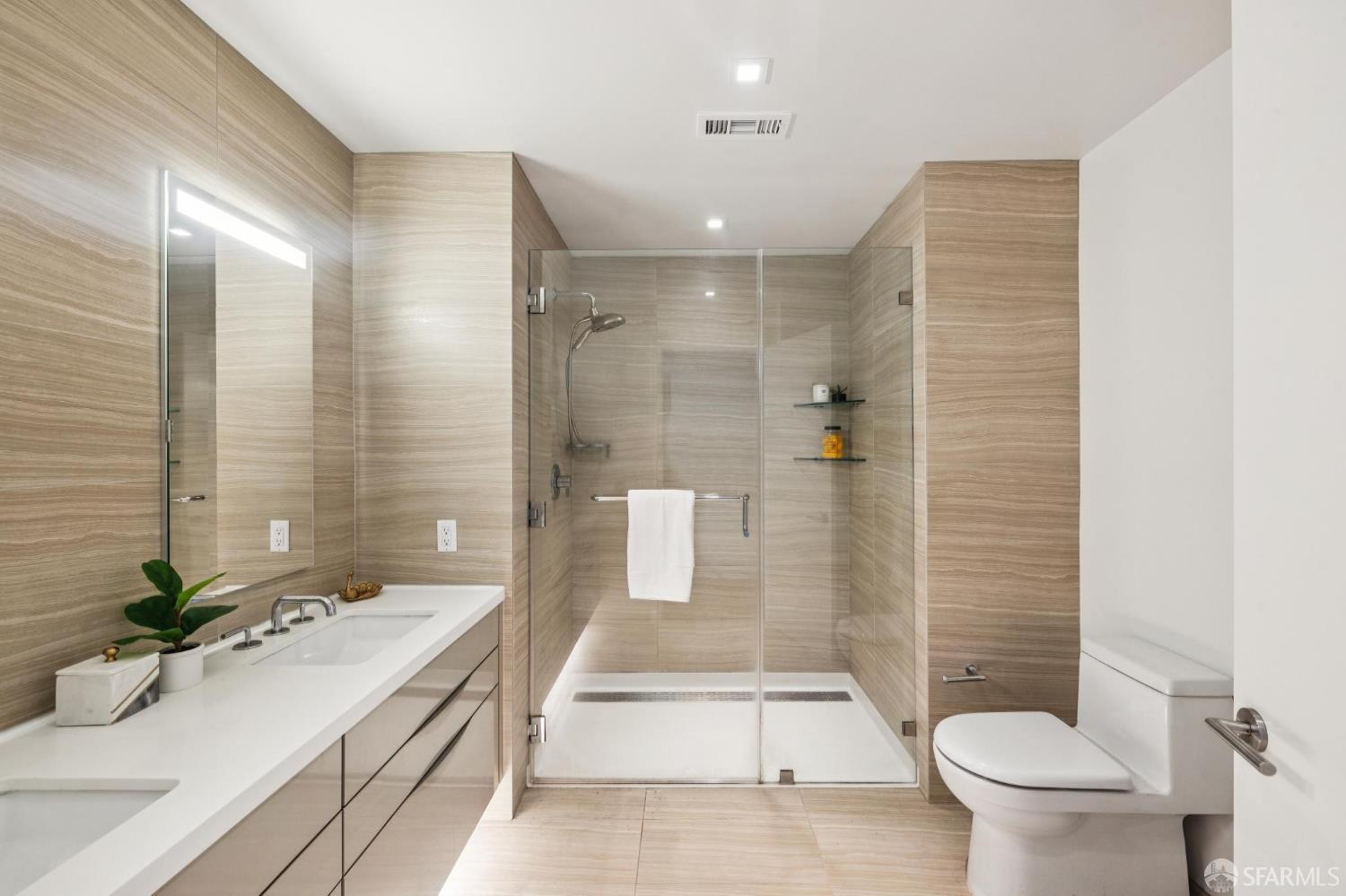 Photo #35: 426123540 Listing: Photo #35