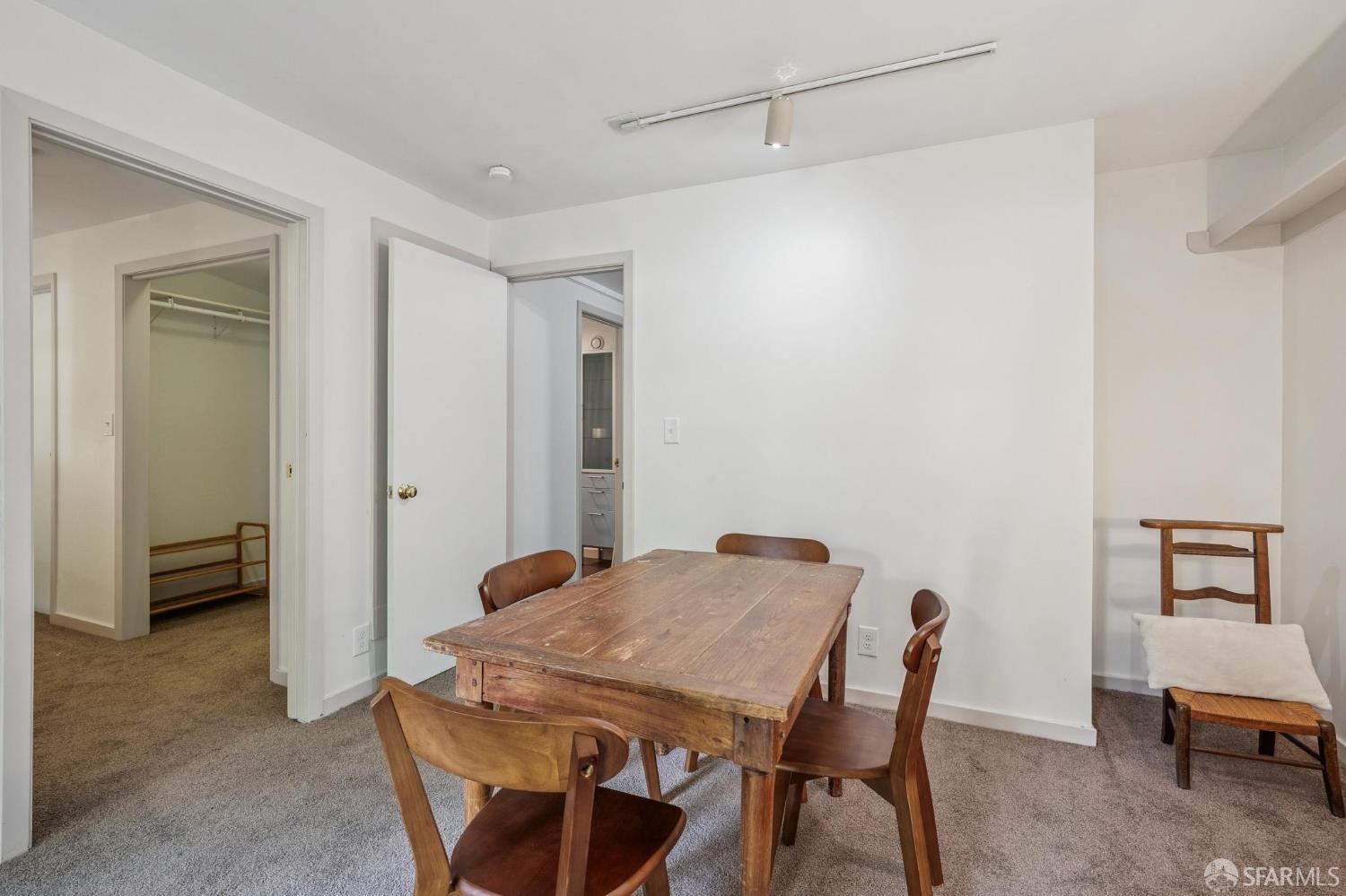 Photo #43: 426124358 Listing: Photo #43