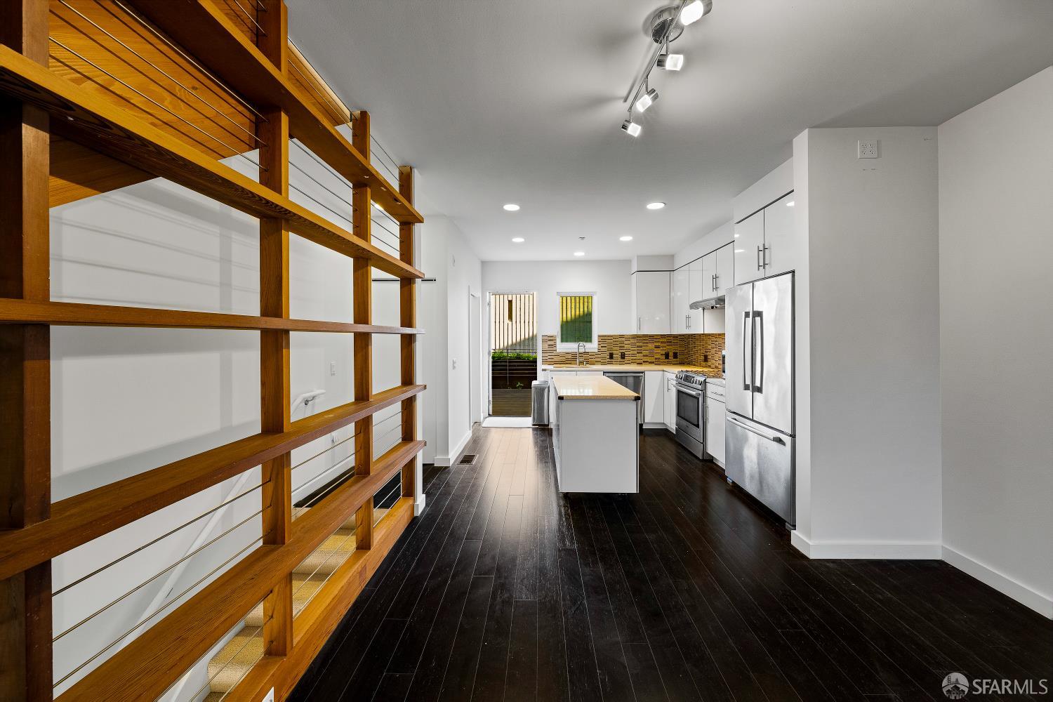 Photo #7: 426124442 Listing: Photo #7