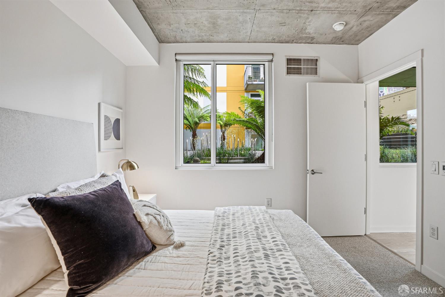 Photo #13: 426124573 Listing: Photo #13